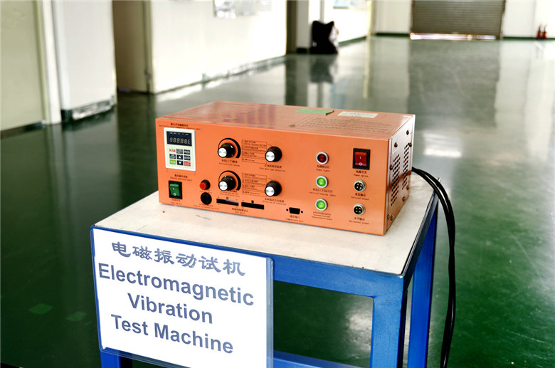 电磁振动试验机